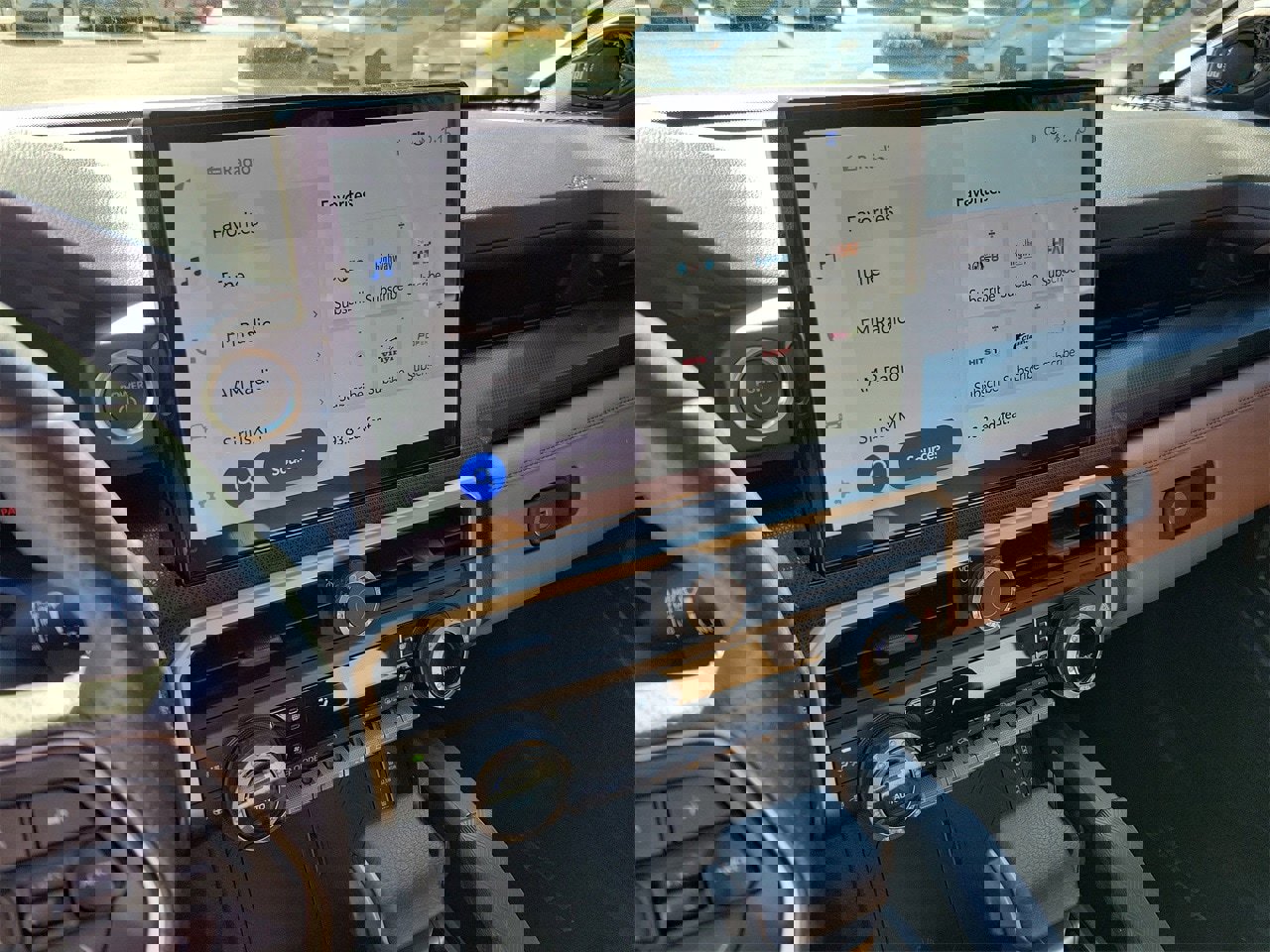 Used 2025 Toyota 4Runner Limited image 25