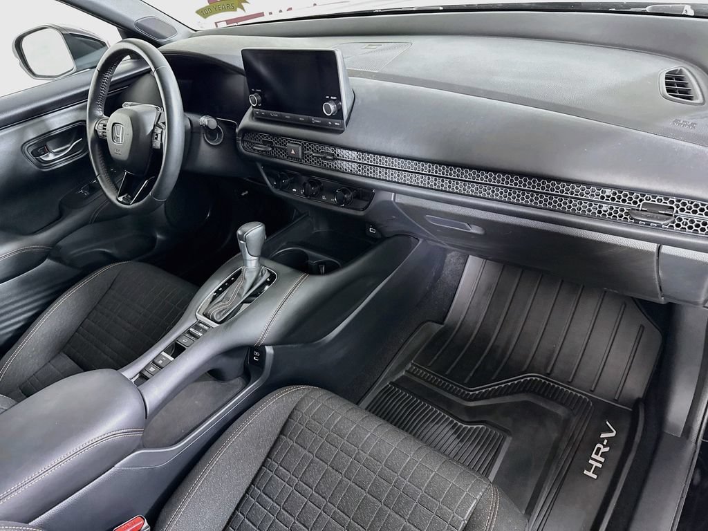 Used 2024 Honda HR-V Sport image 30