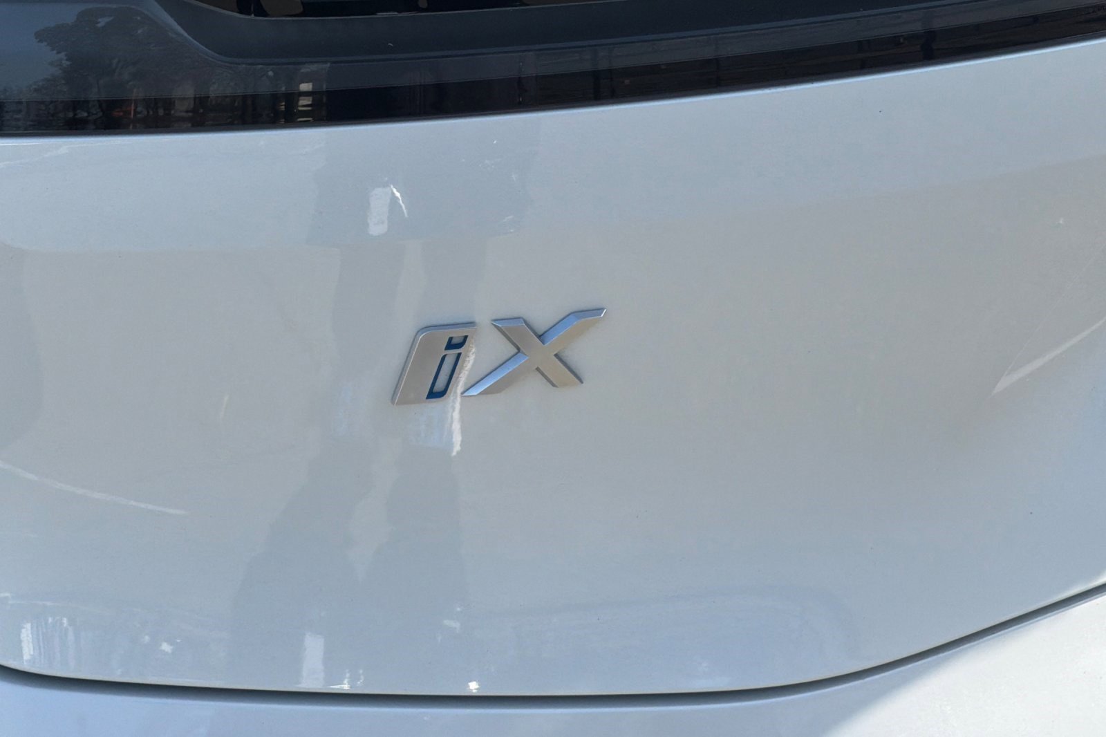 Certified 2022 BMW iX xDrive50 w/ Sport Package image 39