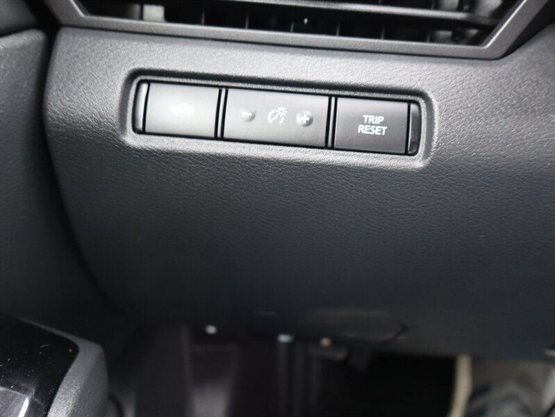Used 2023 Nissan Altima 2.5 SV FWD image 18