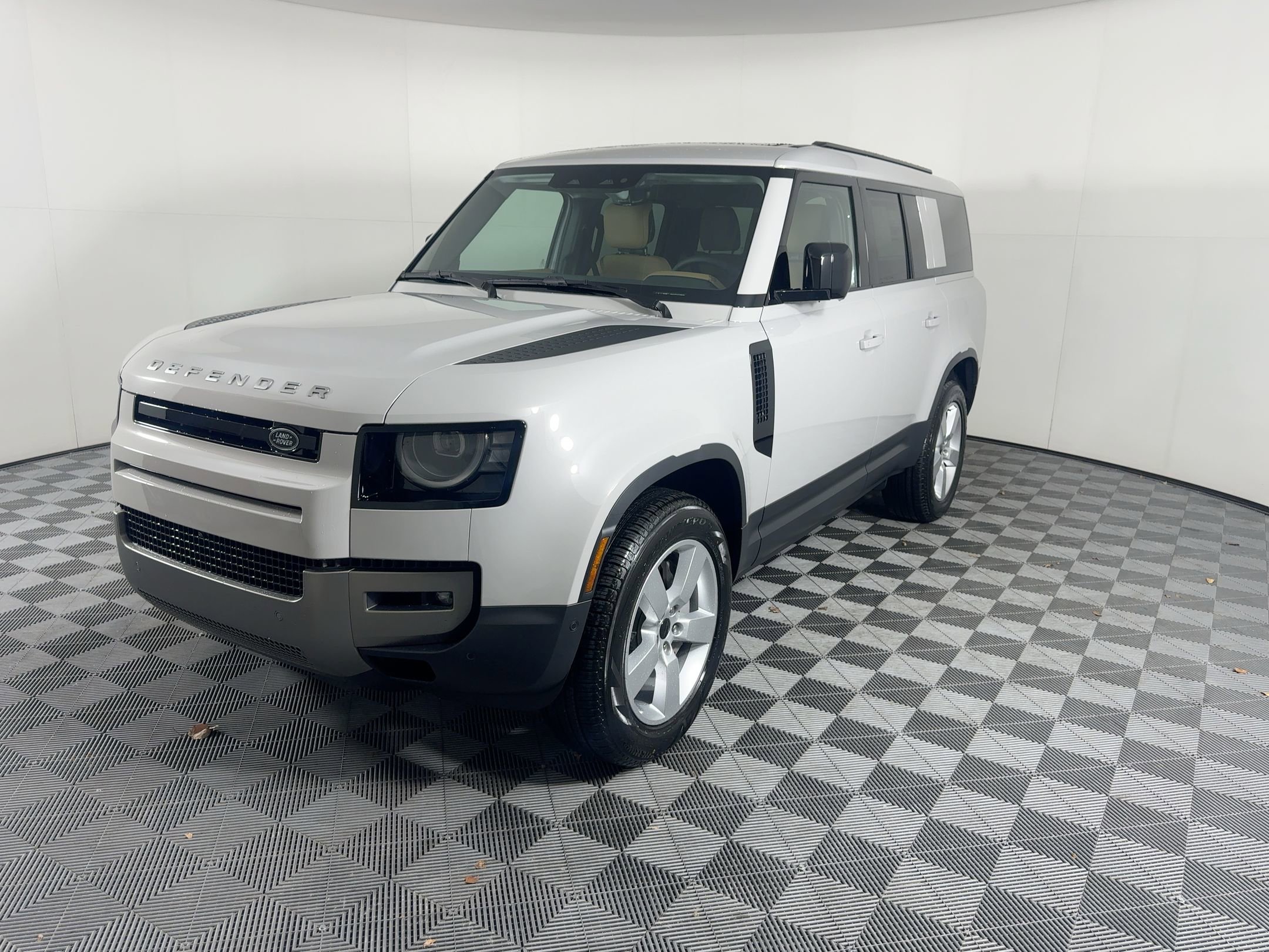 New 2026 Land Rover Defender 130 S image 1