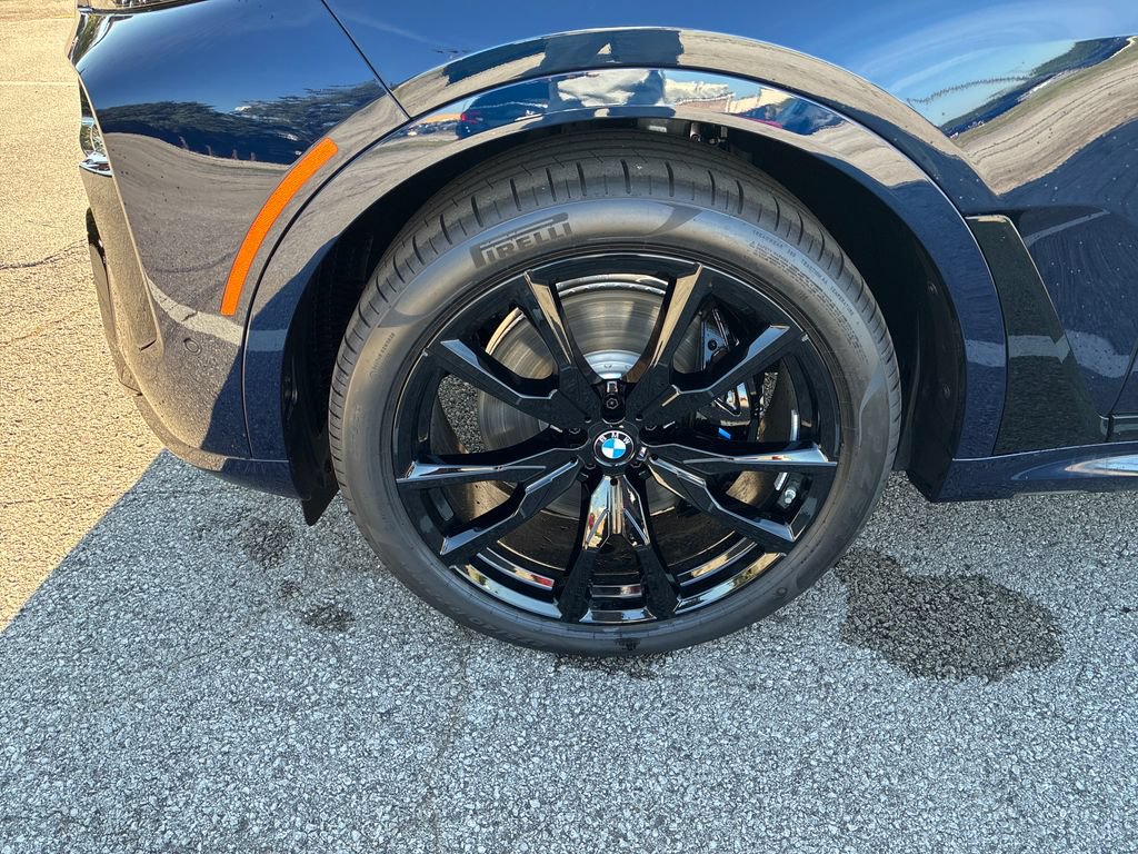 New 2027 BMW X7 xDrive40i w/ Executive Package AWD/4WD image 9