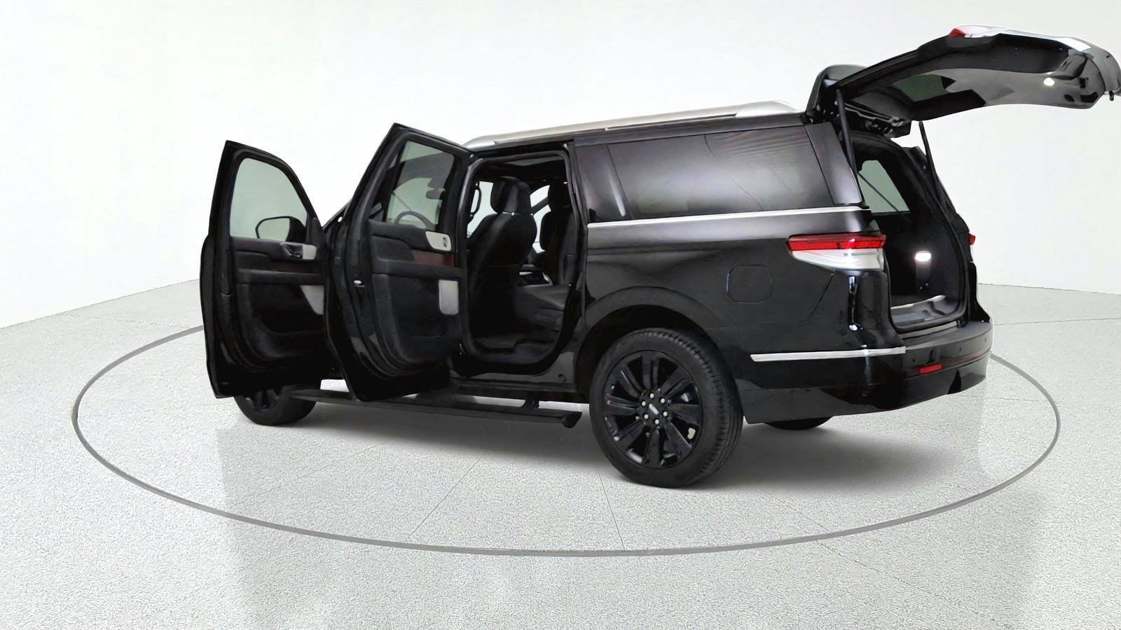 Used 2024 Lincoln Navigator L Reserve AWD/4WD image 34