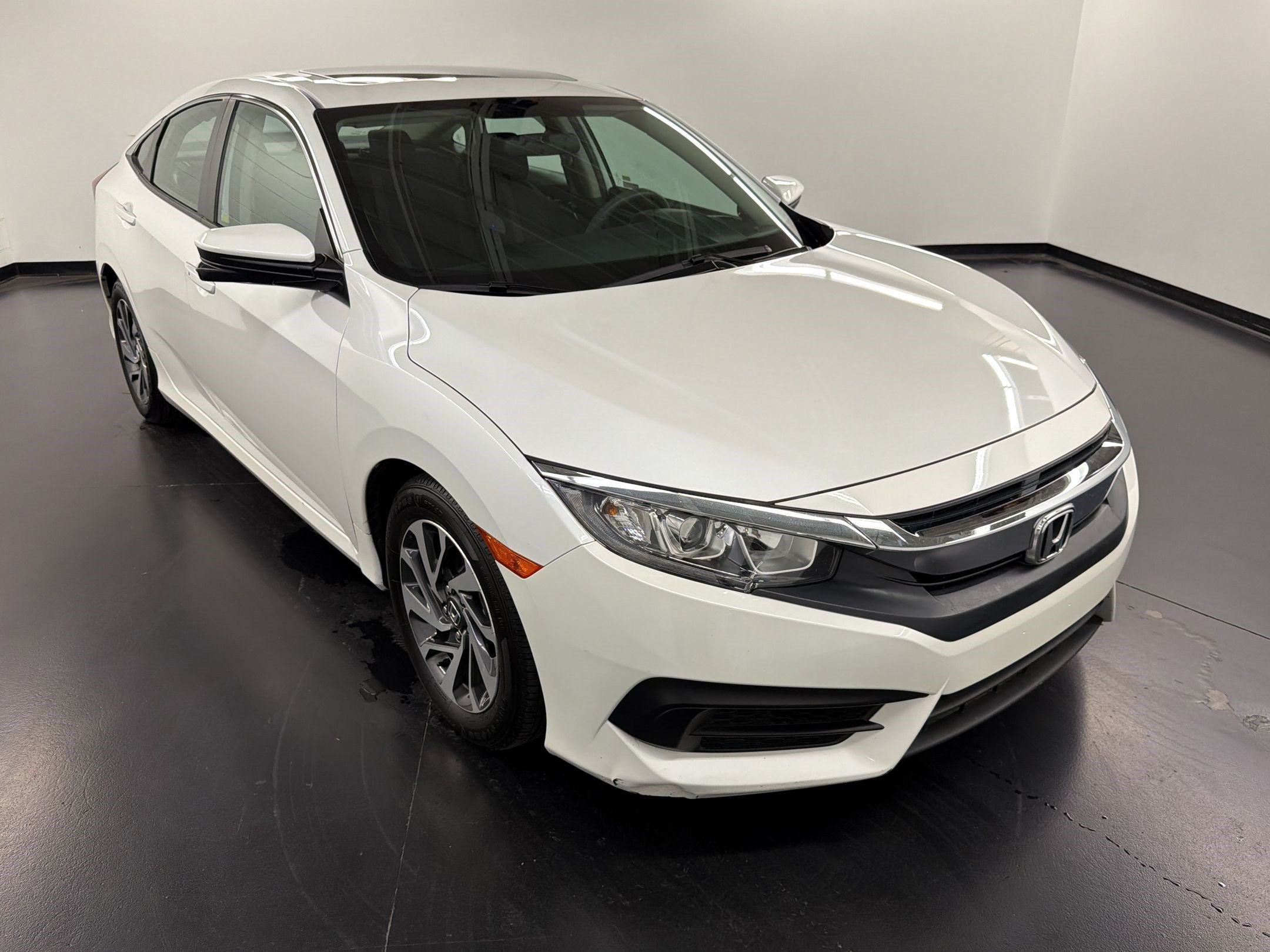 Certified 2018 Honda Civic EX image 7