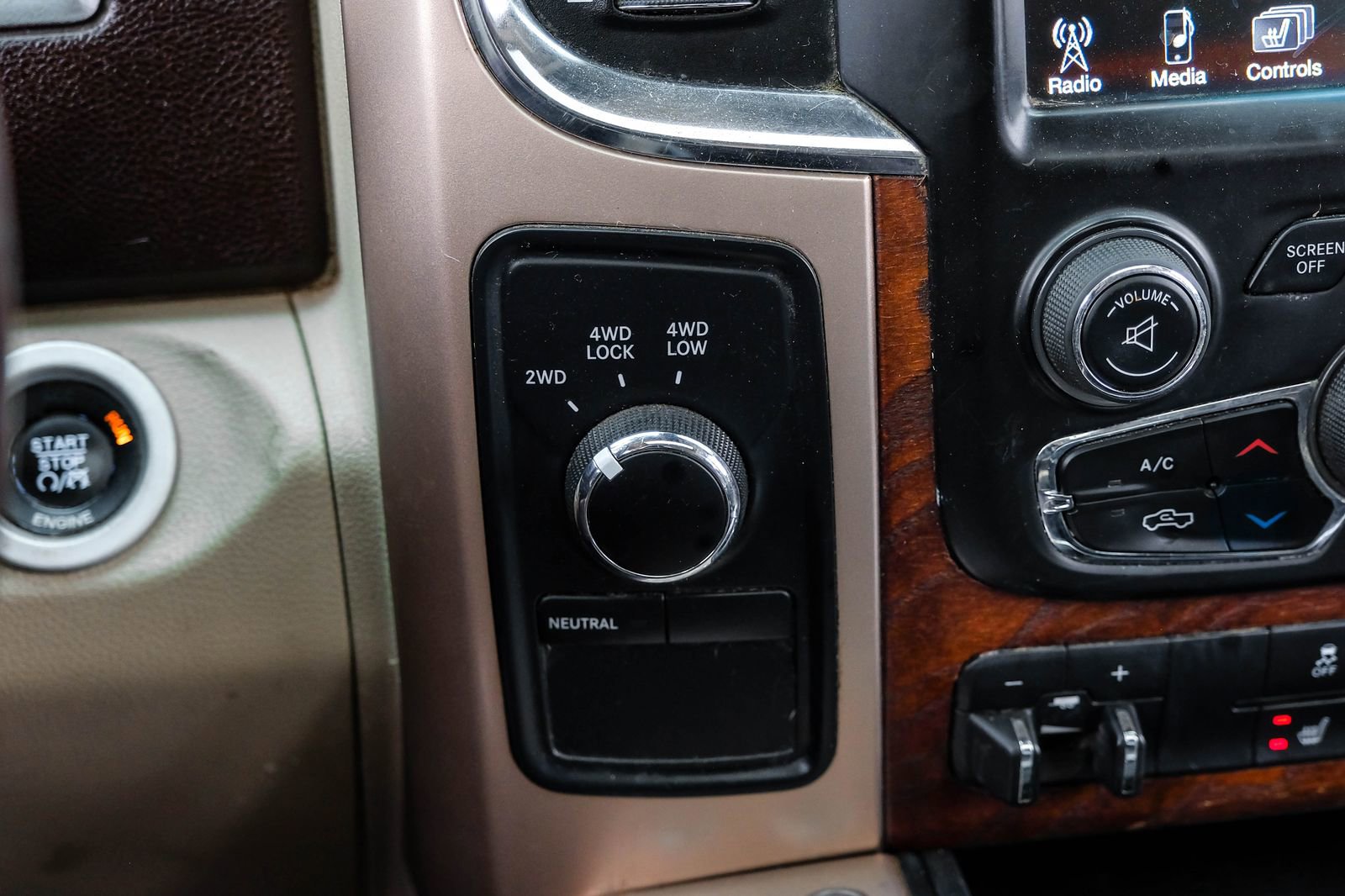 Used 2015 RAM 3500 Laramie Longhorn AWD/4WD image 30