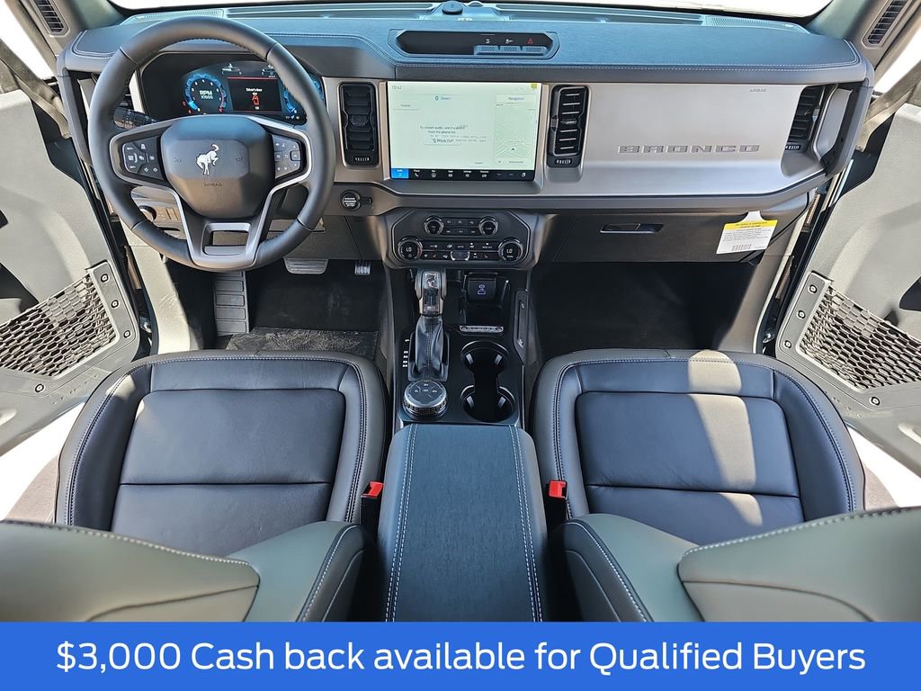 New 2025 Ford Bronco Outer Banks image 9