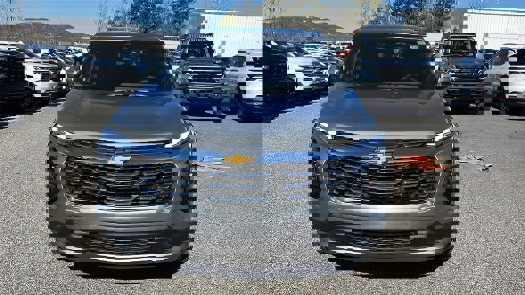 New 2026 Chevrolet Equinox LT w/ Convenience Package II image 2