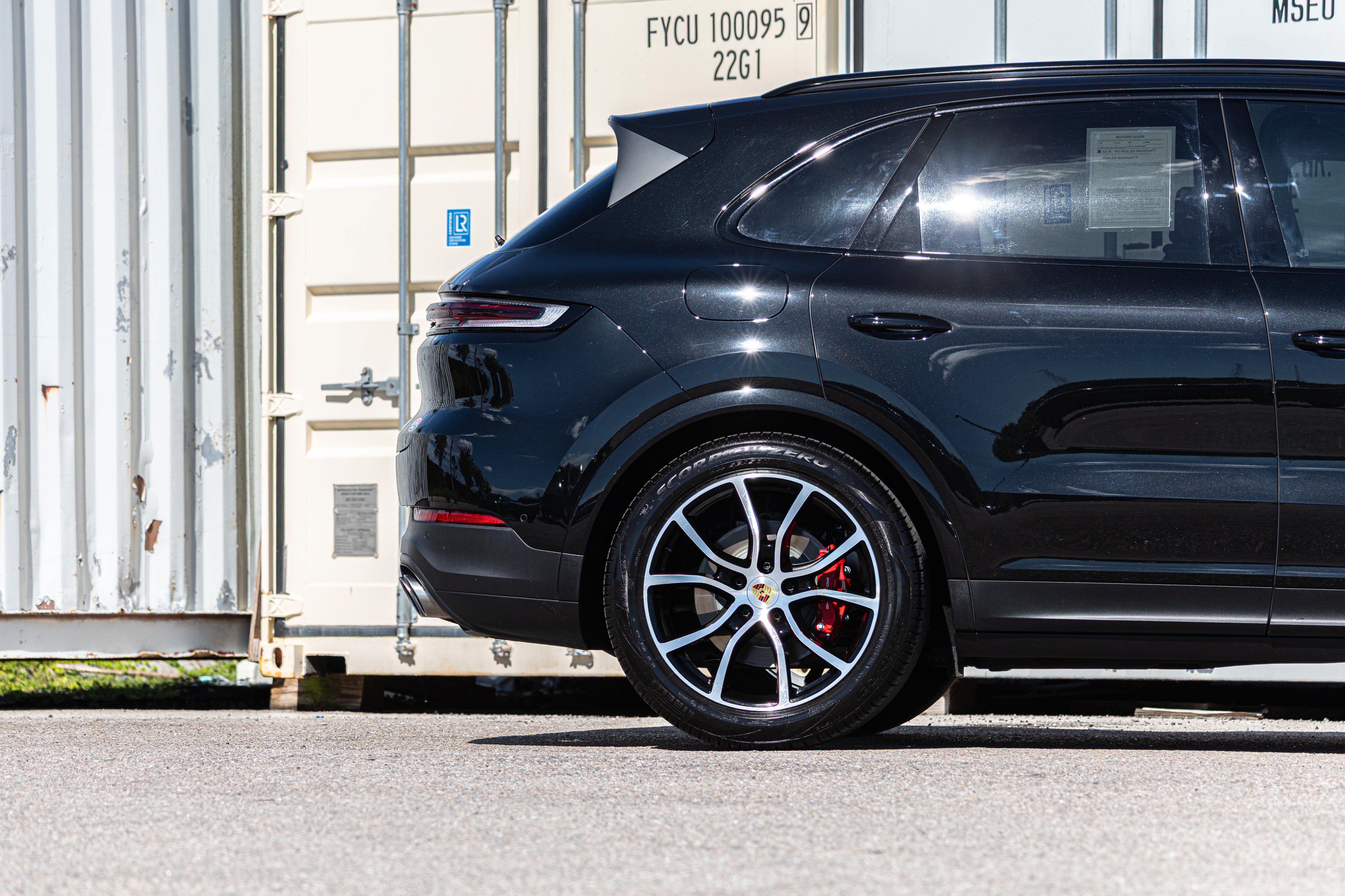 Used 2024 Porsche Cayenne S AWD/4WD image 29