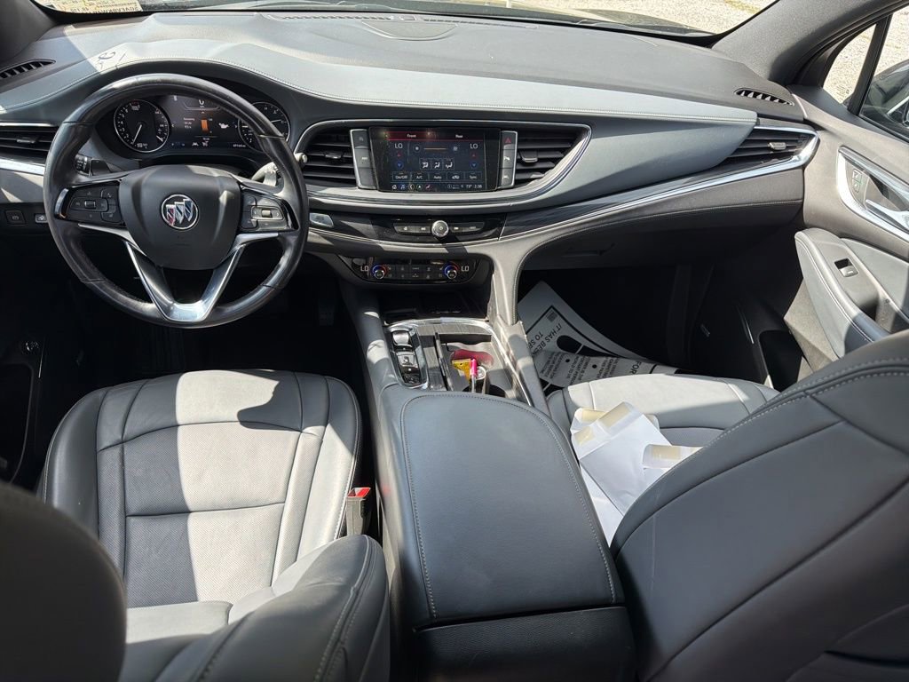 Used 2024 Buick Enclave Premium image 11