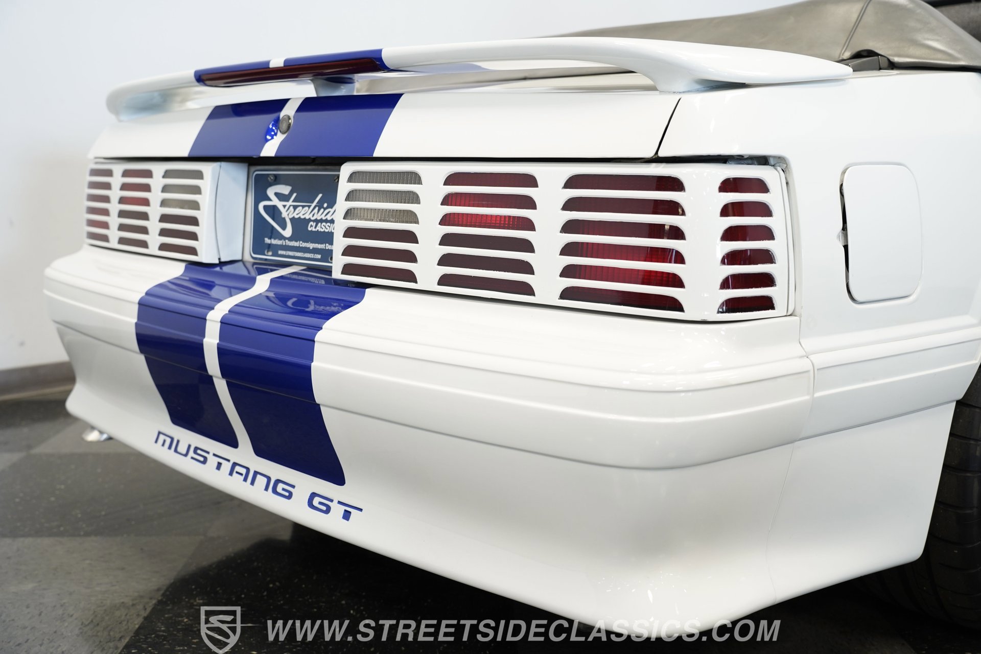 Used 1989 Ford Mustang GT RWD image 35