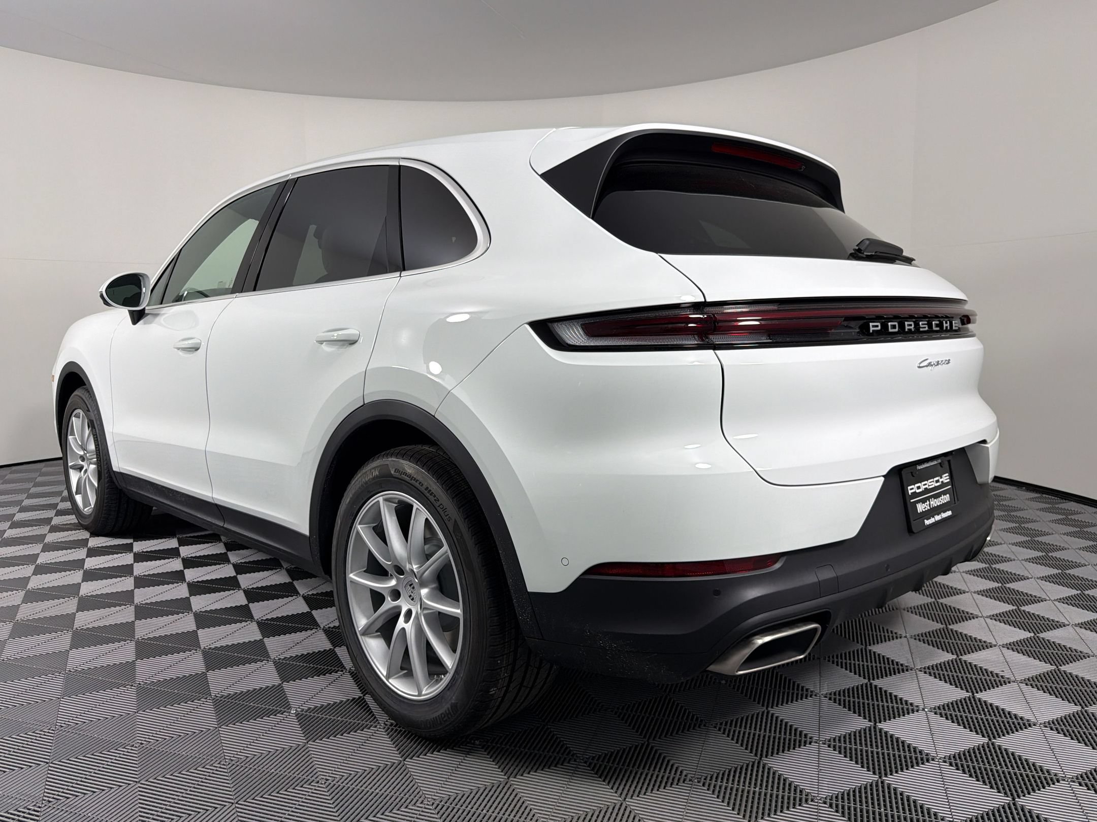 New 2026 Porsche Cayenne AWD/4WD image 3