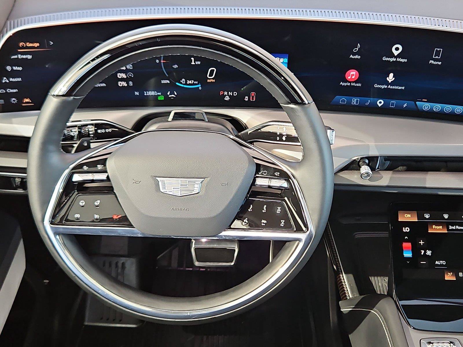 Certified 2026 Cadillac Vistiq Luxury w/ LPO, Floor Liner Package AWD/4WD image 9