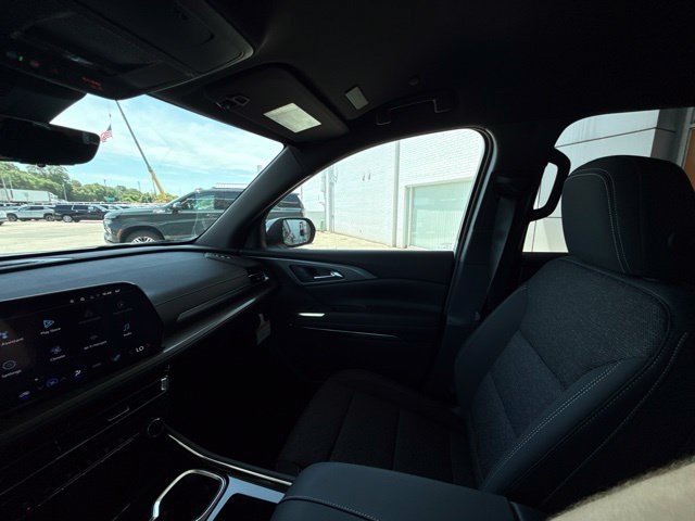 New 2026 Chevrolet Traverse LT w/ Driver Confidence Package FWD image 27