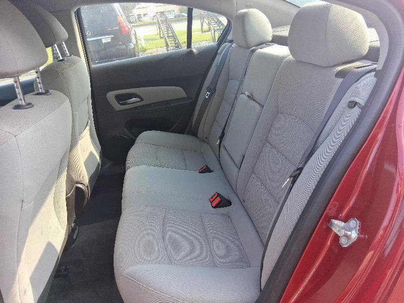 Used 2014 Chevrolet Cruze LT image 25