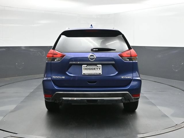 Used 2017 Nissan Rogue SV AWD/4WD image 5