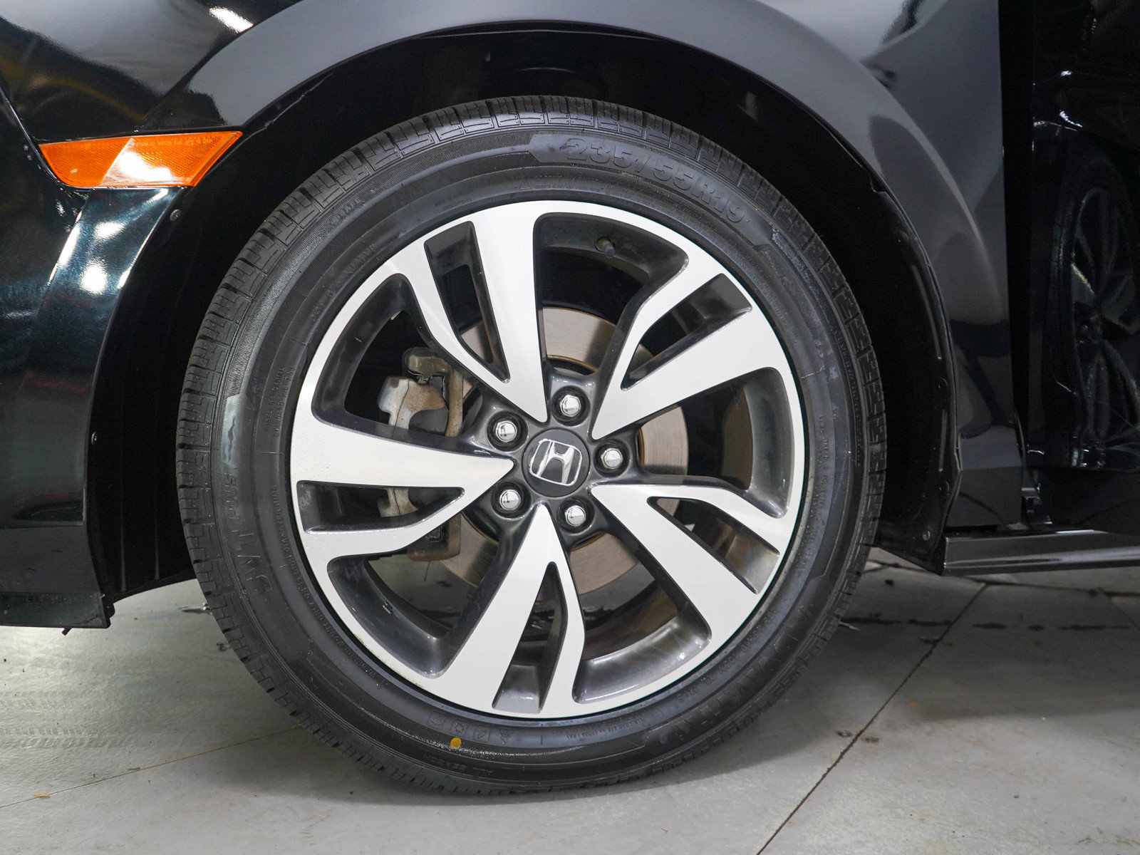 Used 2023 Honda Odyssey Touring image 33