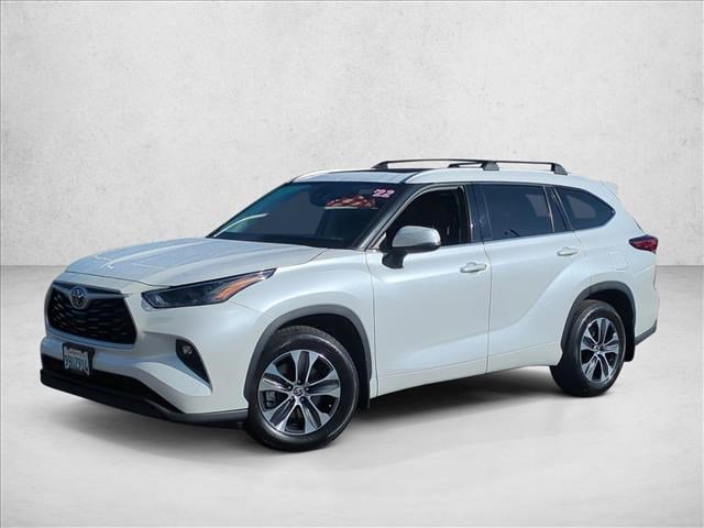 Used 2022 Toyota Highlander XLE