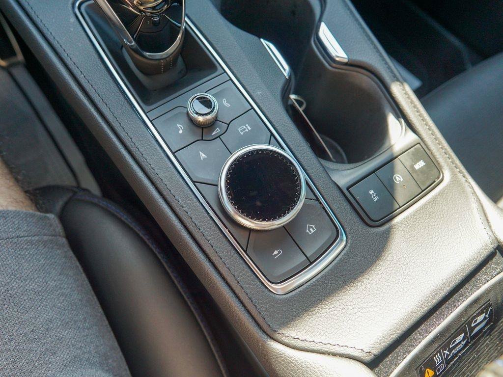 Used 2024 Cadillac XT4 Sport FWD image 27