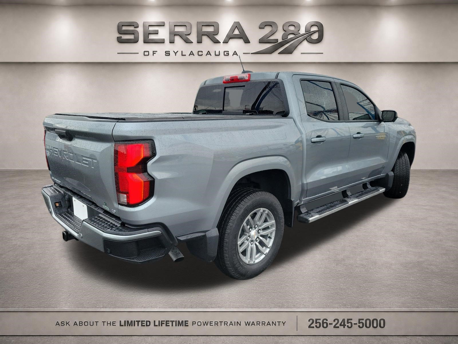 Used 2024 Chevrolet Colorado LT w/ LT Convenience Package III RWD image 5