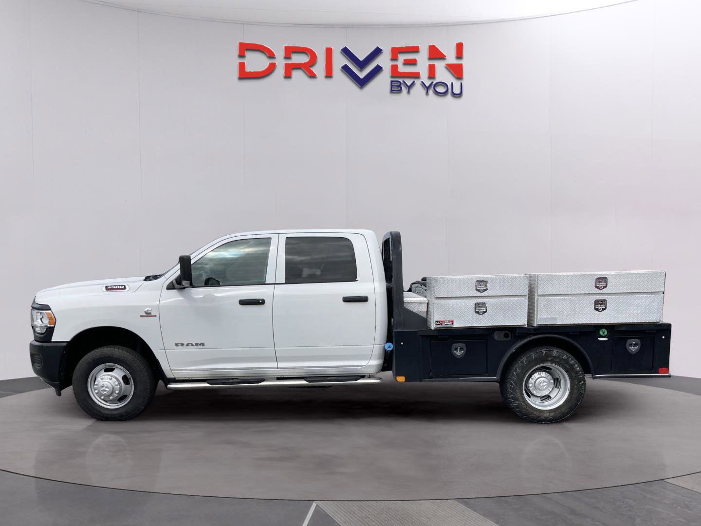 Used 2022 RAM 3500 Tradesman image 3