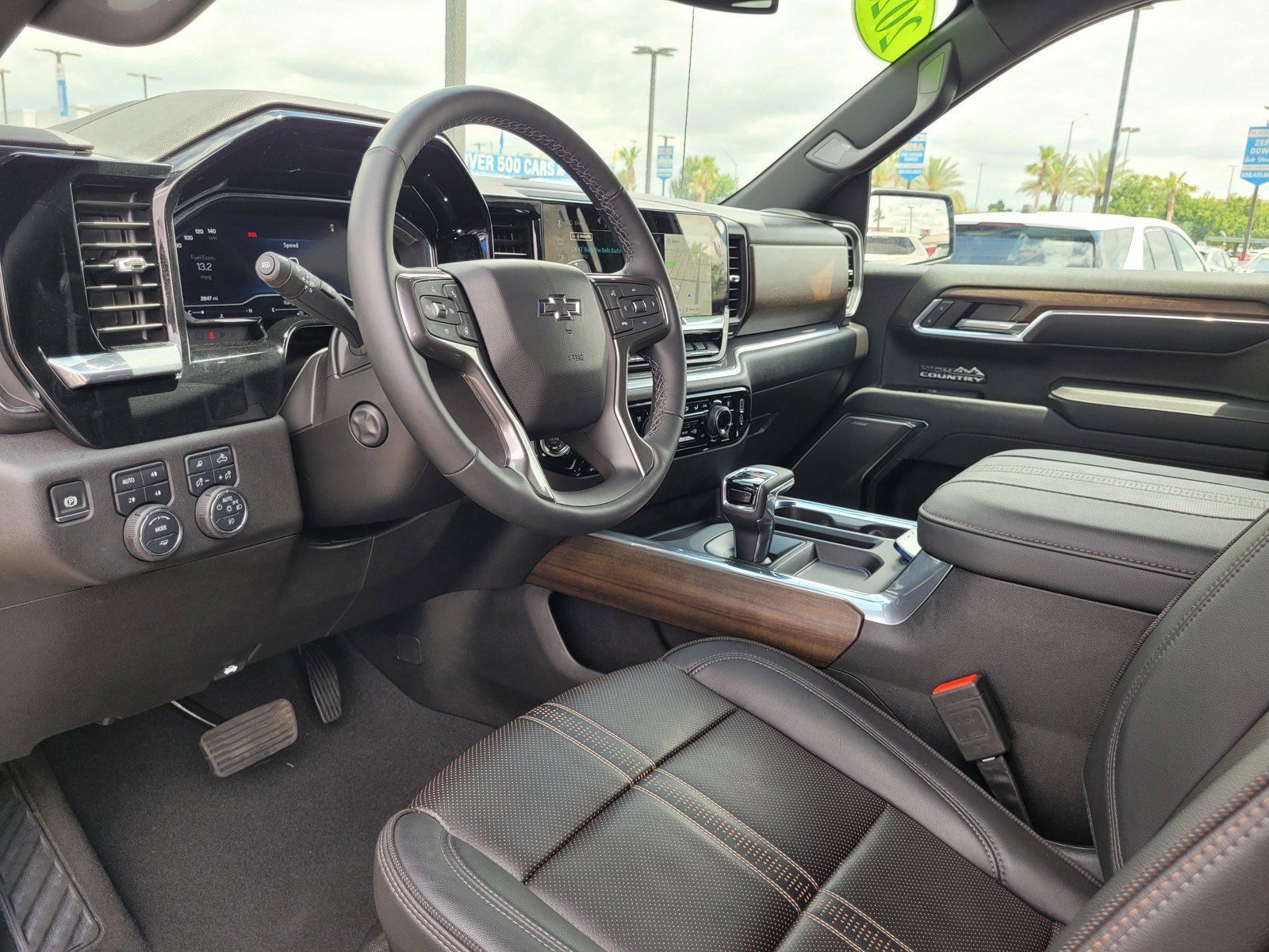Used 2025 Chevrolet Silverado 1500 High Country w/ Midnight Edition AWD/4WD image 10