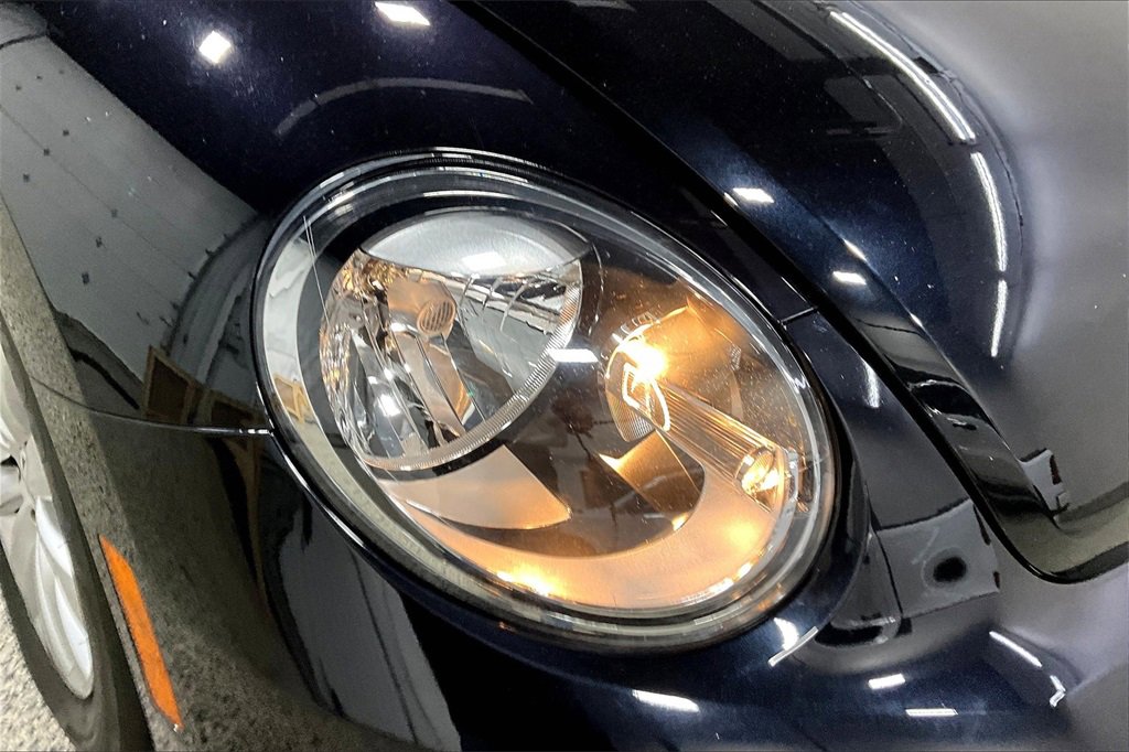 Used 2019 Volkswagen Beetle 2.0T S image 29