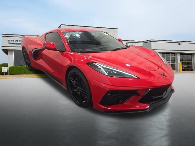 Used 2024 Chevrolet Corvette Stingray Coupe w/ 1LT RWD image 3