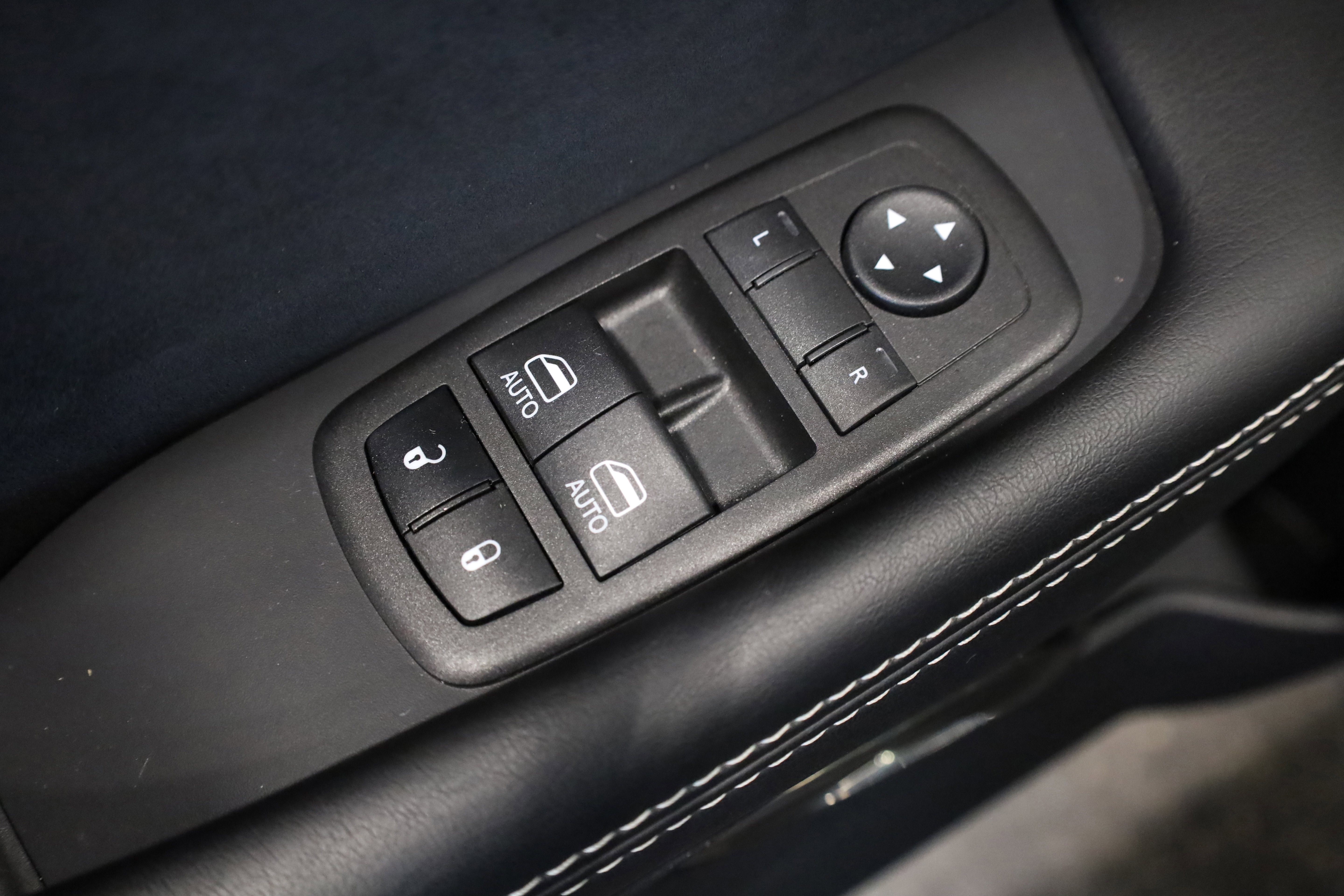 Used 2023 Dodge Challenger SRT Hellcat image 15