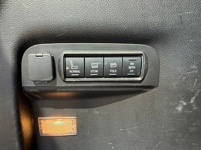 Used 2017 Ford Explorer Limited FWD image 7