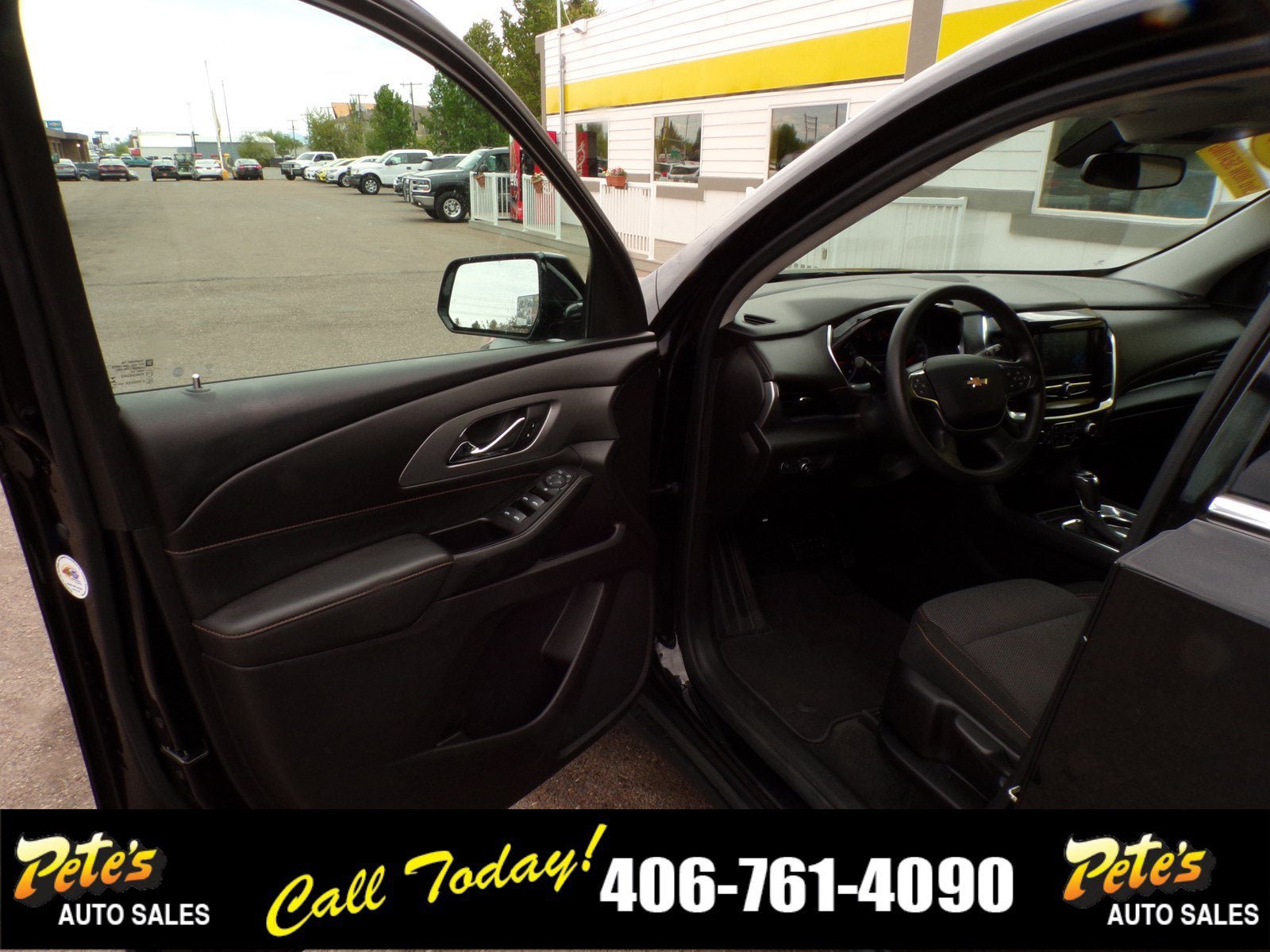 Used 2019 Chevrolet Traverse LS AWD/4WD image 21
