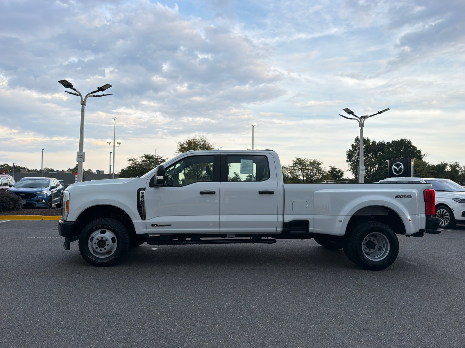 Used 2023 Ford F350 XL AWD/4WD image 4