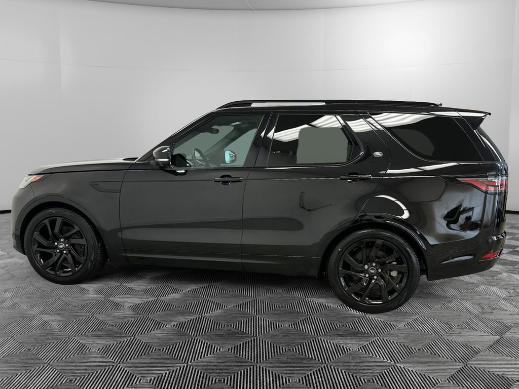 Used 2024 Land Rover Discovery Dynamic SE image 2