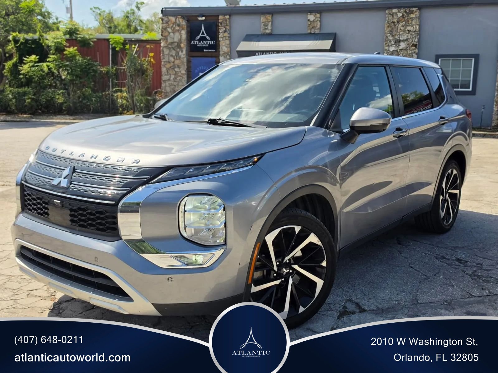 Used 2023 Mitsubishi Outlander SE FWD image 1