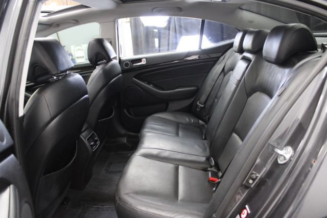 Used 2014 Kia Cadenza Premium w/ Luxury Package FWD image 22