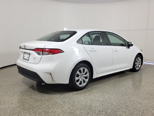 Used 2024 Toyota Corolla LE FWD image 5