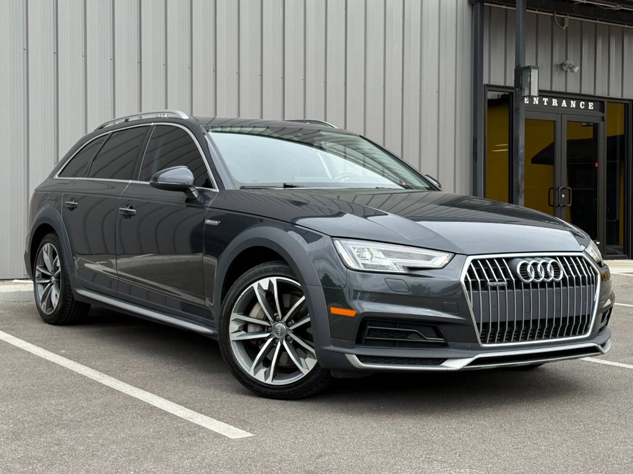 Used 2019 Audi A4 2.0T allroad Premium Plus w/ Premium Plus Package AWD/4WD image 3