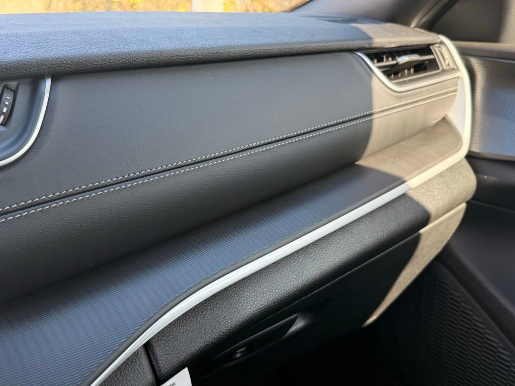 New 2026 Jeep Grand Cherokee Laredo image 21