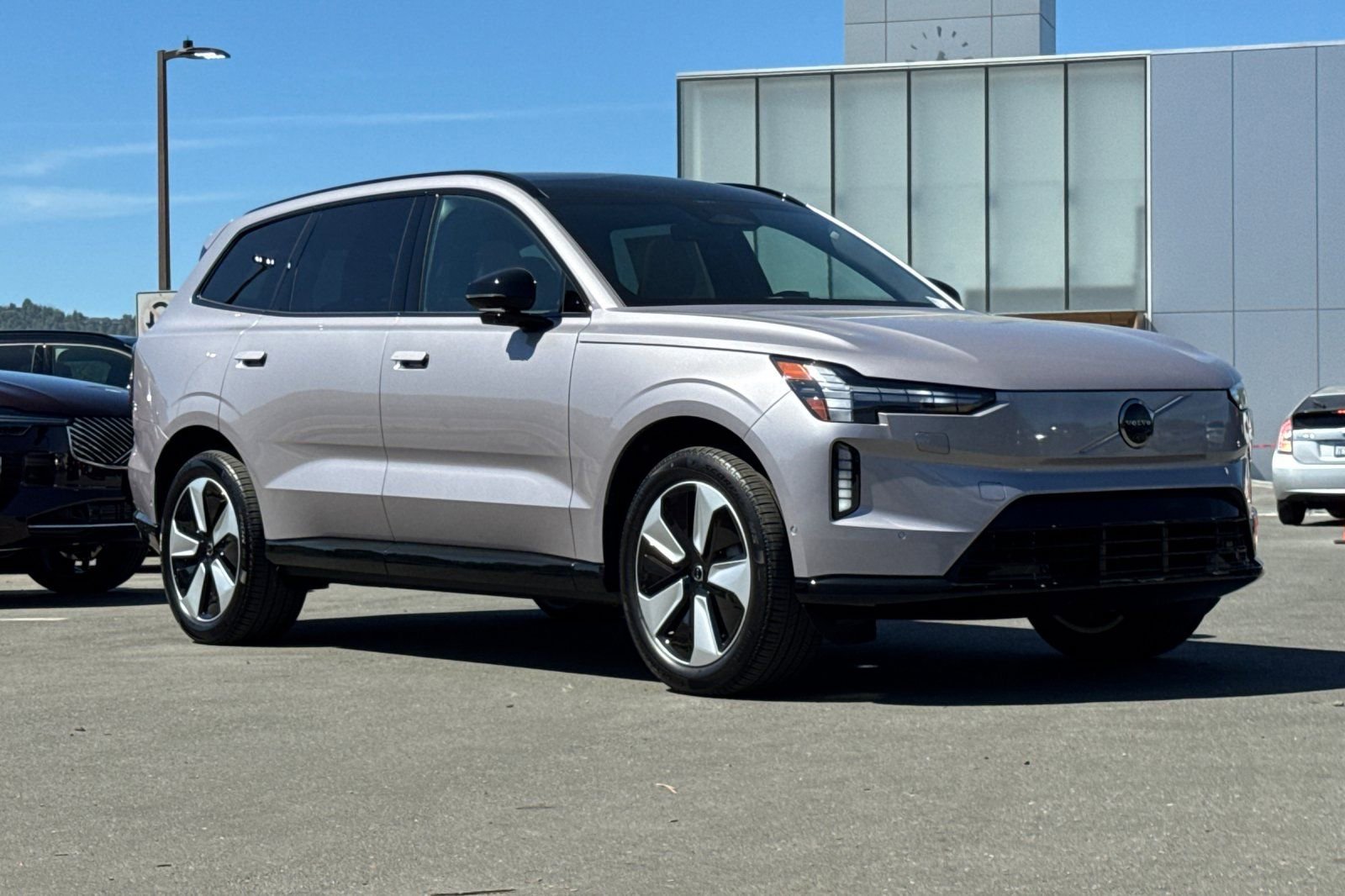 New 2026 Volvo EX90 Plus image 9