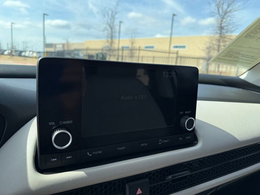 Used 2023 Honda HR-V LX image 17