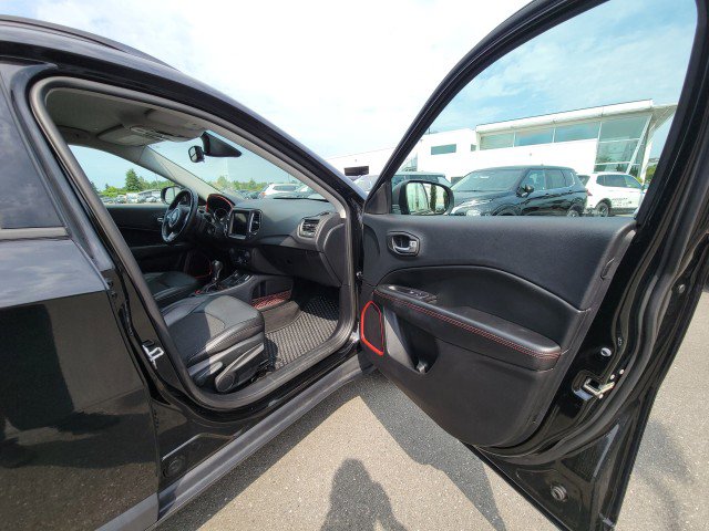 Used 2019 Jeep Compass Trailhawk image 10