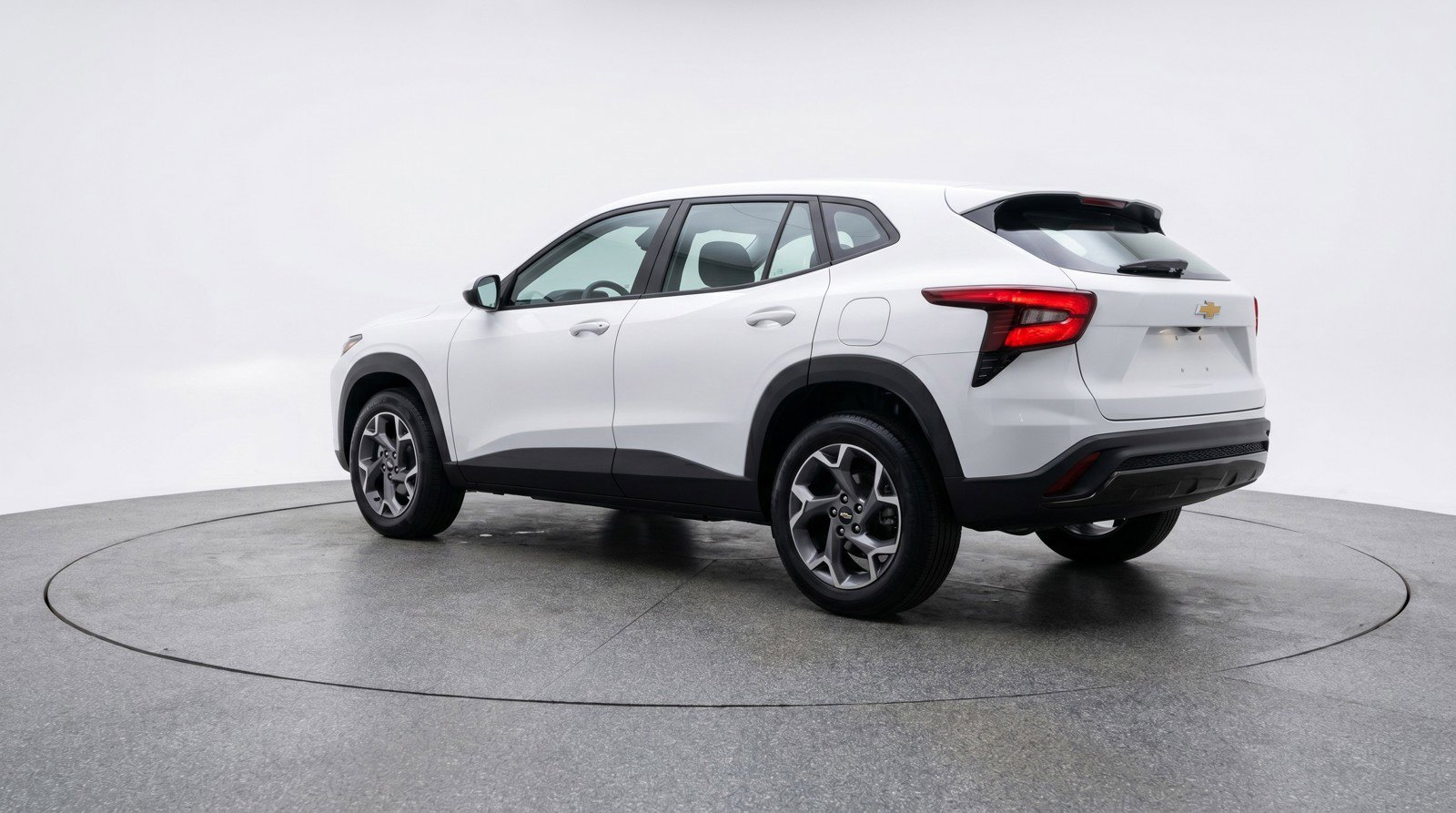 Used 2025 Chevrolet Trax LT FWD image 6