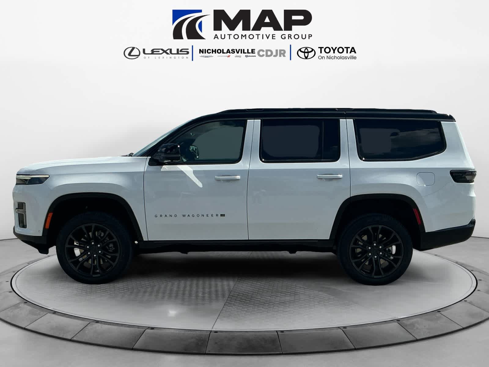 New 2026 Jeep Grand Wagoneer Summit w/ Rear Seat Video Group I AWD/4WD image 2