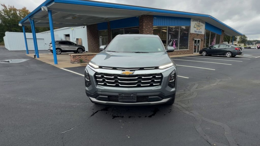 Used 2026 Chevrolet Equinox LT w/ Convenience Package II FWD image 3