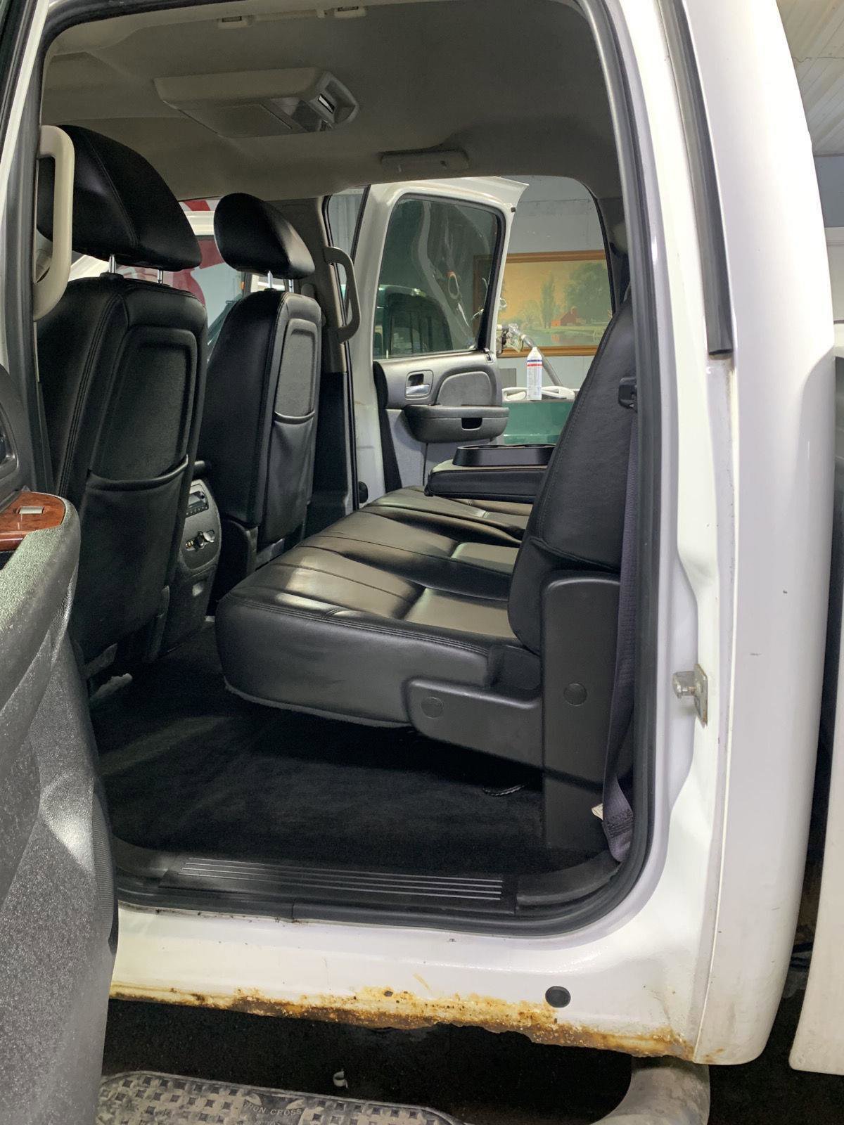 Used 2011 Chevrolet Silverado 2500 LTZ w/ LTZ Plus Package image 30