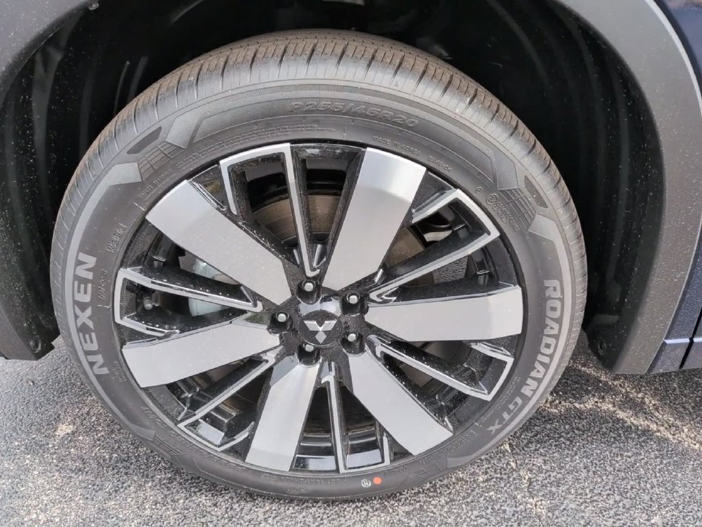 New 2026 Mitsubishi Outlander SEL AWD/4WD image 14