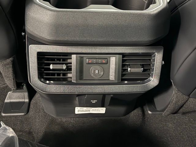 New 2025 Ford F250 Platinum image 28