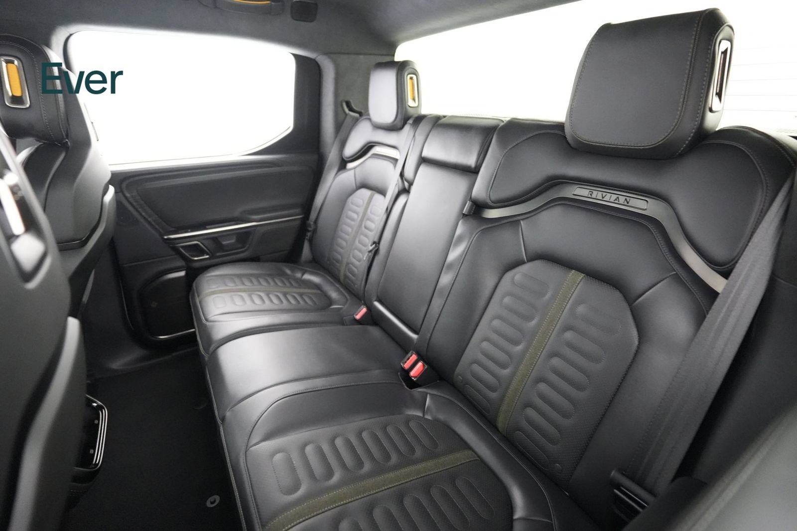 Used 2023 Rivian R1T Adventure AWD/4WD image 24