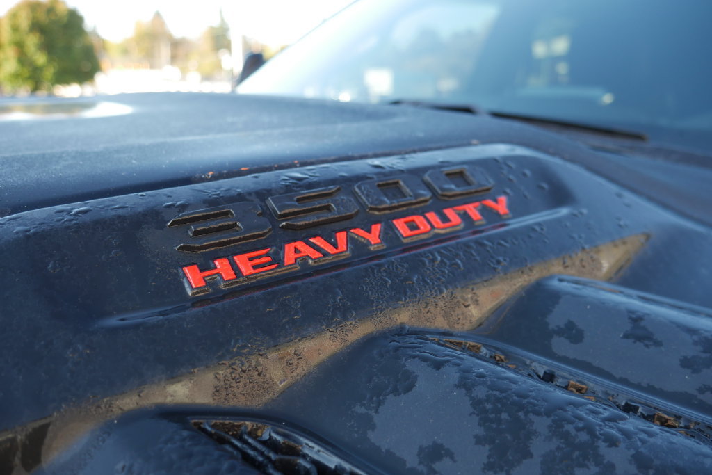 Used 2025 RAM 3500 Laramie AWD/4WD image 25