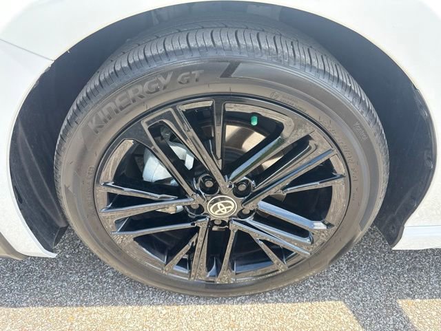 Used 2025 Toyota Camry SE w/ Multimedia Upgrade Package FWD image 12