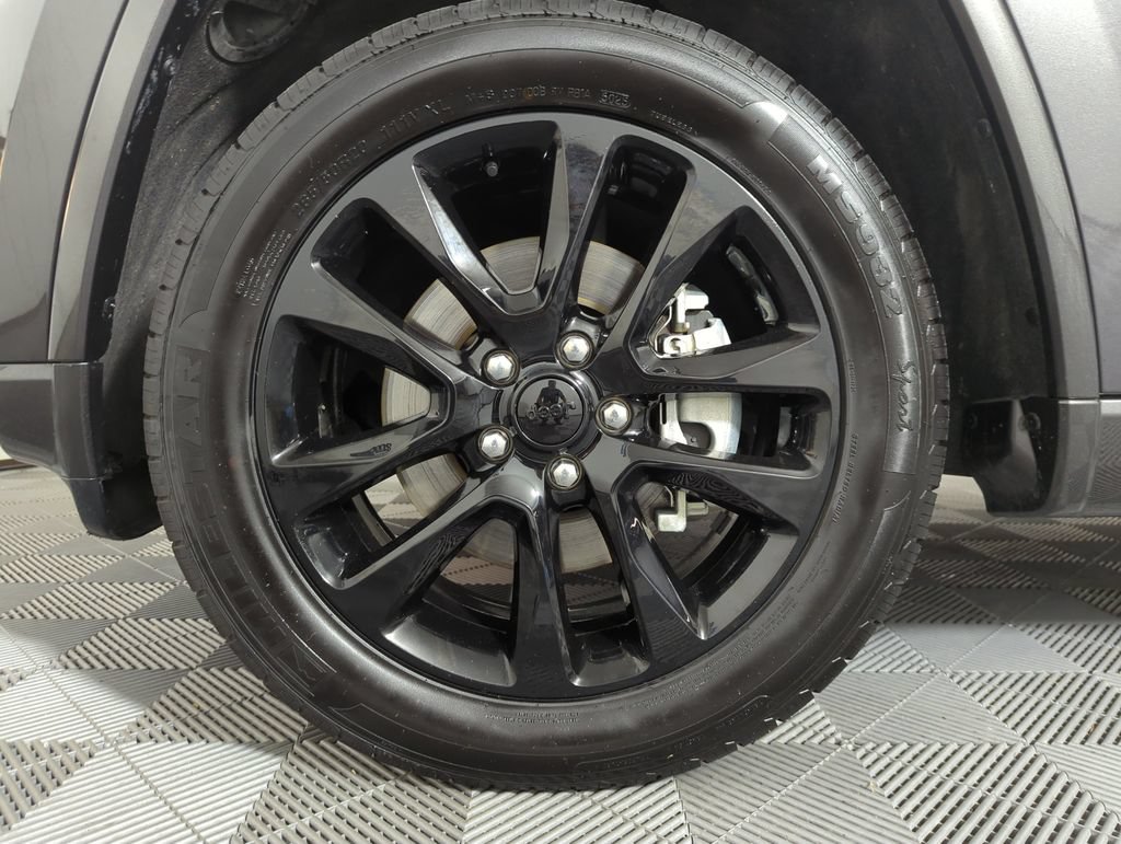 Used 2021 Jeep Grand Cherokee Laredo X RWD image 21